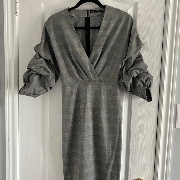 Grey Plaid Dress - Picture 1 of 4